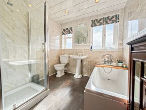 Photo 31- click for photo gallery